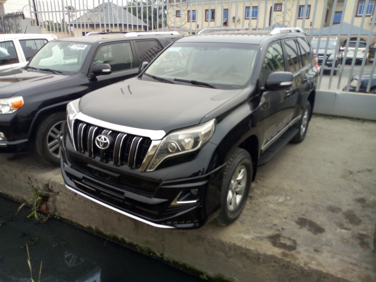 Buy 2011 foreign-used Toyota Land Cruiser Lagos