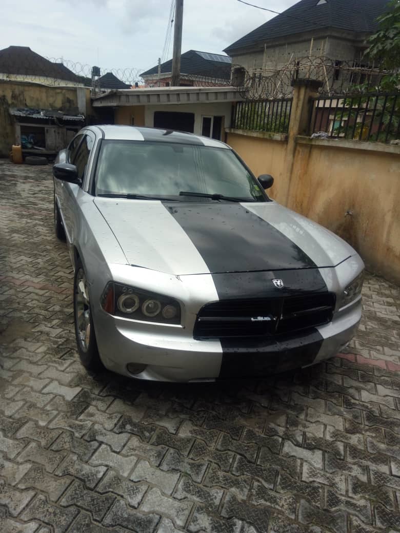 Buy 2006 foreign-used Dodge Charger Lagos