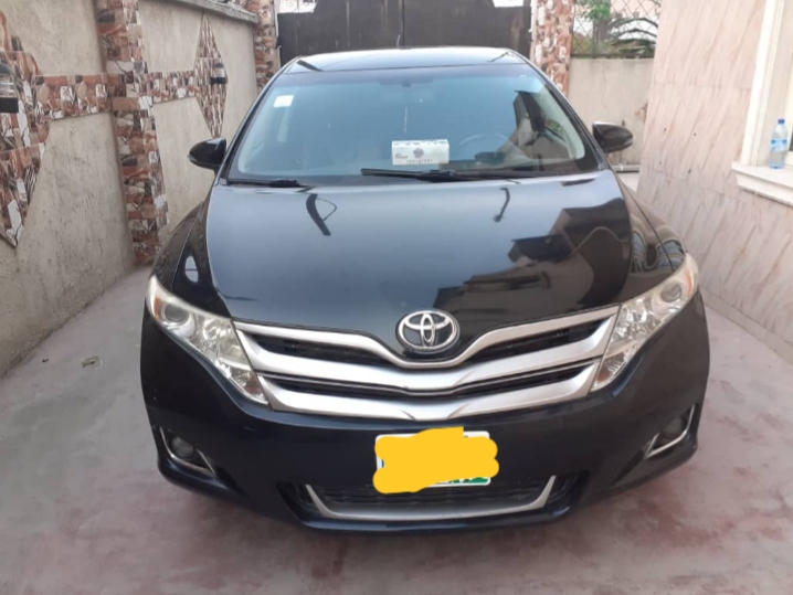Buy 2013 used Toyota Venza Lagos