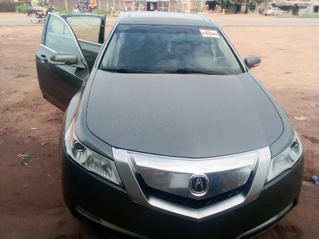 Buy 2009 foreign-used Acura Tl Oyo