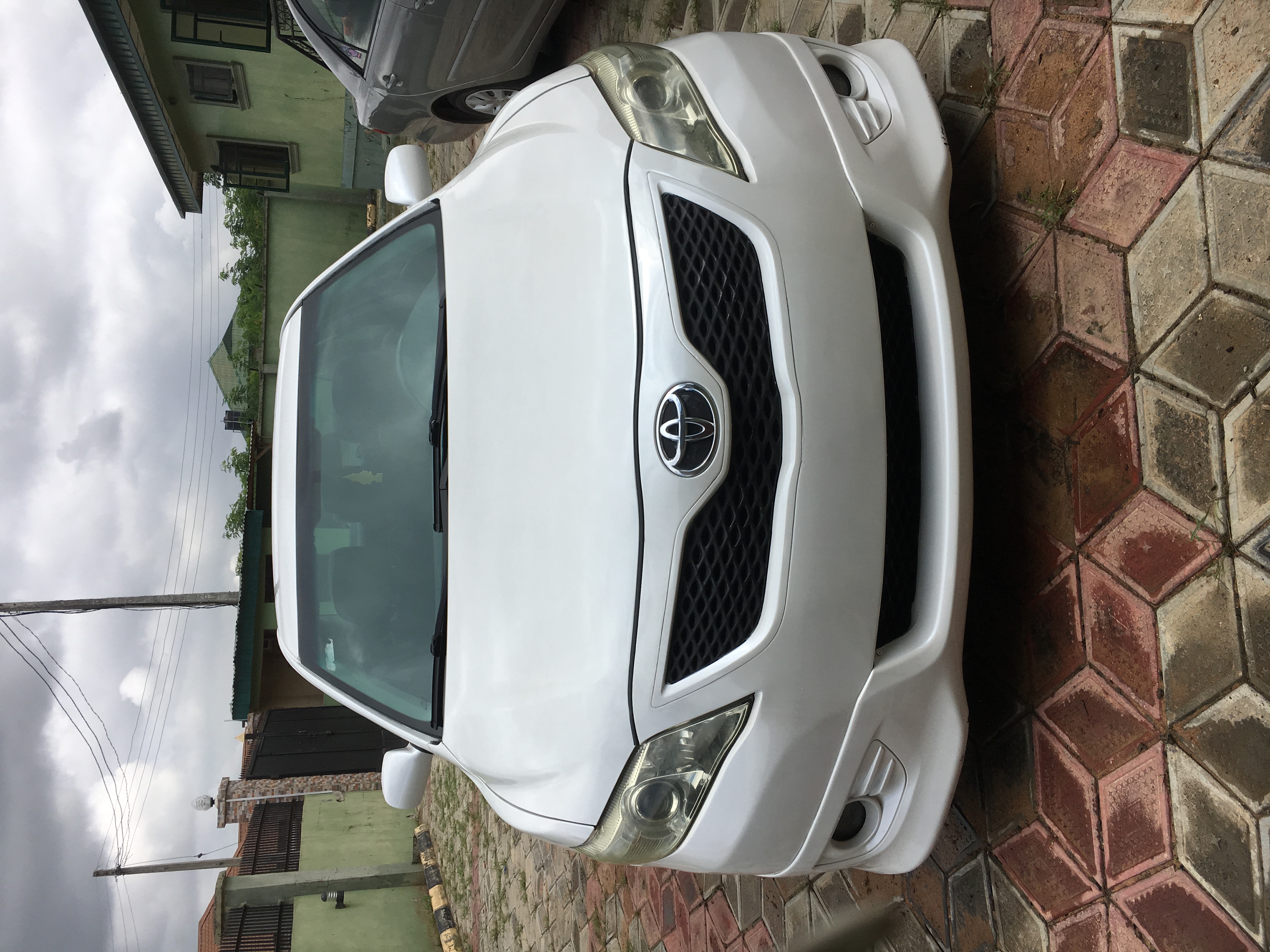 Buy 2011 foreign-used Toyota Camry Oyo