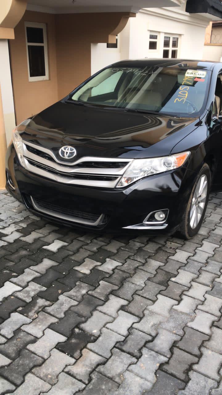 Buy 2014 foreign-used Toyota Venza Lagos