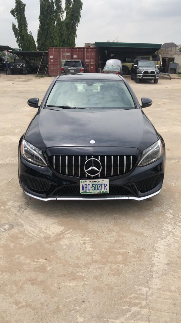 Buy 2016 foreign-used Mercedes-benz C300 Abuja