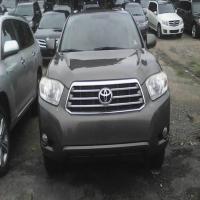  Tokunbo (Foreign Used) 2009 Toyota Highlander available in Lagos