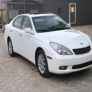 Foreign-used 2002 Lexus ES available in Lagos