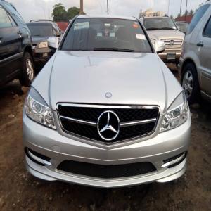 Foreign-used 2009 Mercedes-benz C available in Lagos