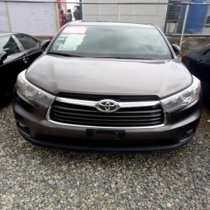 Foreign-used 2015 Toyota Highlander available in Lagos