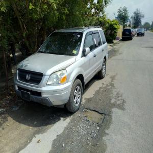 Foreign-used 2005 Honda Pilot available in Lagos