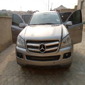  Tokunbo (Foreign Used) 2007 Mercedes-benz Gls 450 available in Lagos