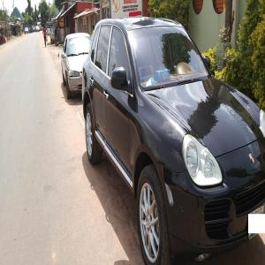  Nigerian Used 2005 Porsche Cayenne available in Abuja