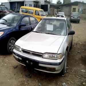 Nigerian Used 1990 Honda Accord available in Ikeja