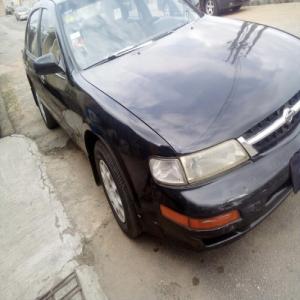  Nigerian Used 1999 Nissan Maxima available in Lagos
