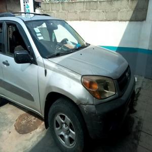 Buy a  nigerian used  2004 Toyota Rav4 for sale in Lagos