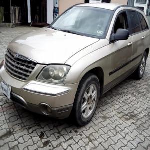  Nigerian Used 2006 Chrysler Pacifica available in Lagos