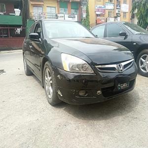  Nigerian Used 2006 Honda Accord available in Ikeja