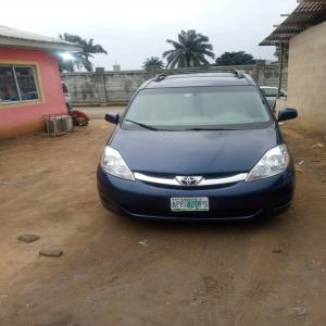  Nigerian Used 2007 Toyota Sienna available in Abak