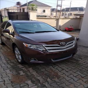  Nigerian Used 2010 Toyota Venza available in Lagos