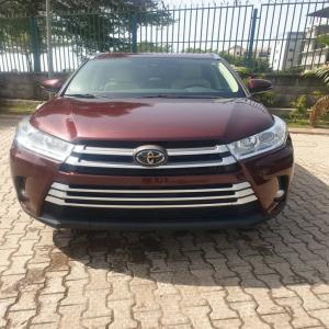 Buy a  brand new  2018 Toyota Highlander for sale in Abuja