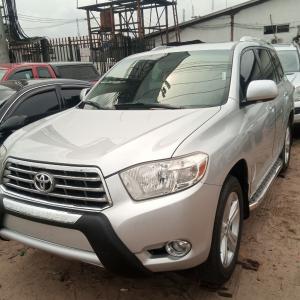  Tokunbo (Foreign Used) 2010 Toyota Highlander available in Rivers
