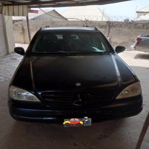  Nigerian Used 1998 Mercedes-benz Ml320 available in Abuja