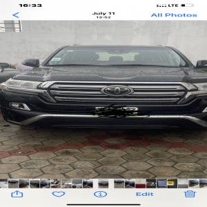 Buy a  nigerian used  2018 Toyota Land Cruiser for sale in Lagos