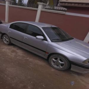 Nigerian Used 2002 Toyota Avensis available in Ikeja
