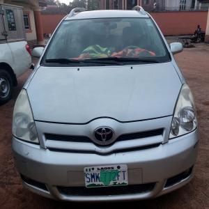  Nigerian Used 2006 Toyota Verso available in Imo