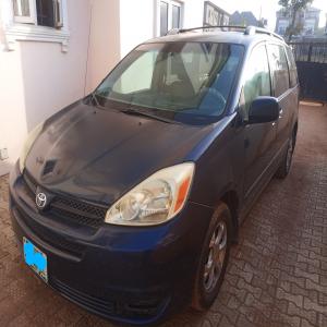 Buy a  nigerian used  2004 Toyota Sienna for sale in Abuja