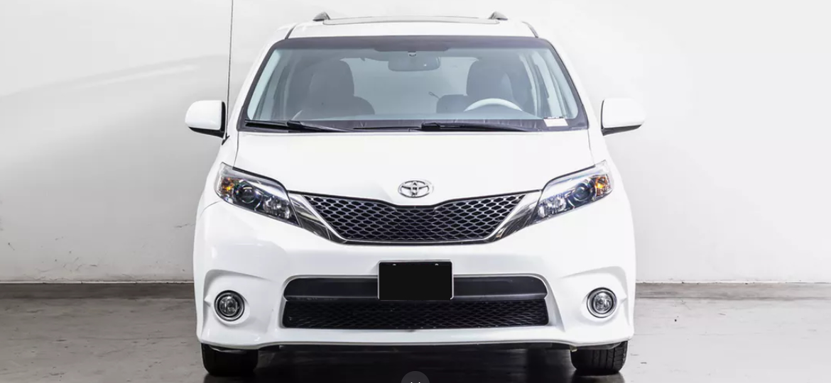 Buy 2014 foreign-used Toyota Sienna Lagos