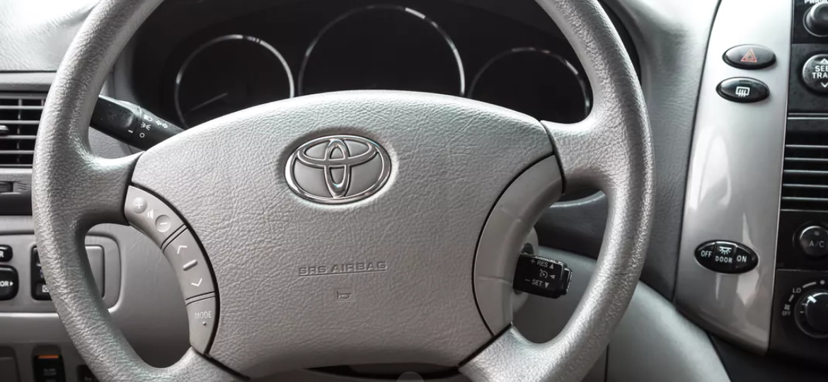 Buy 2016 new Toyota Sienna Abuja