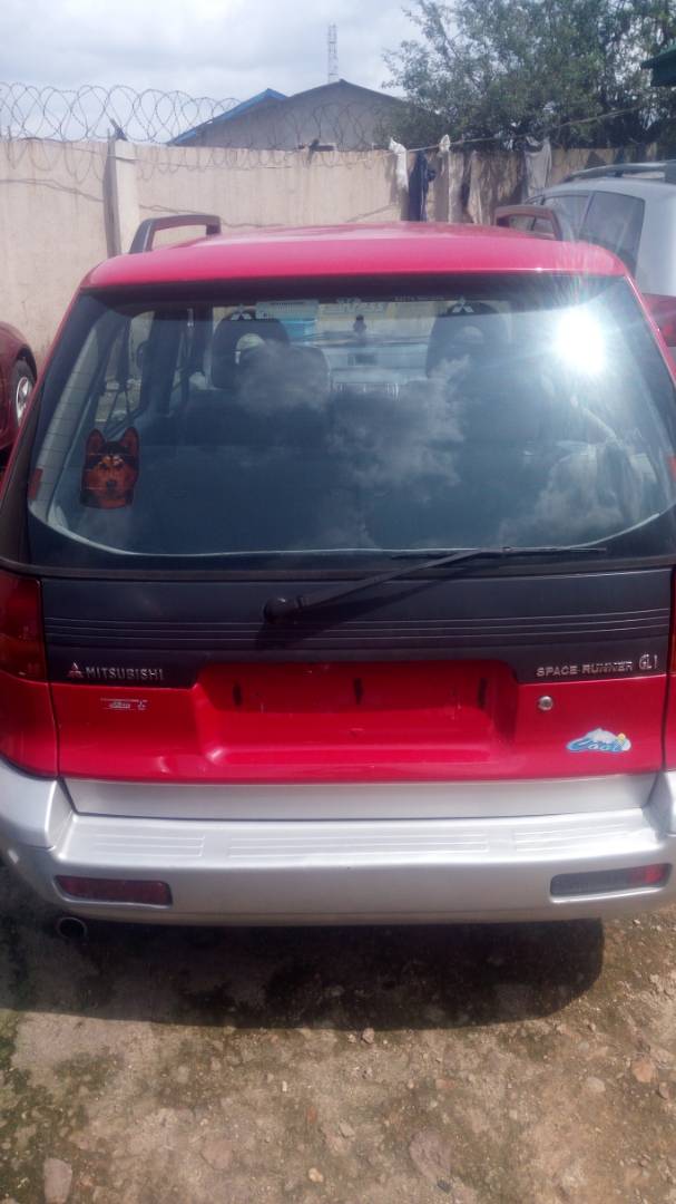 Buy 1999 foreign-used Mitsubishi Space Runner Lagos