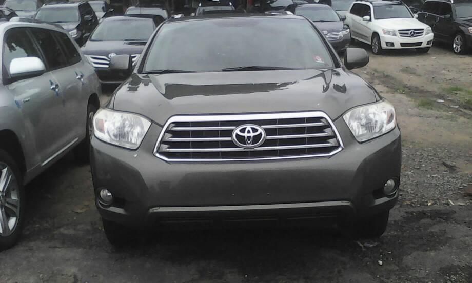 Buy 2009 foreign-used Toyota Highlander Lagos