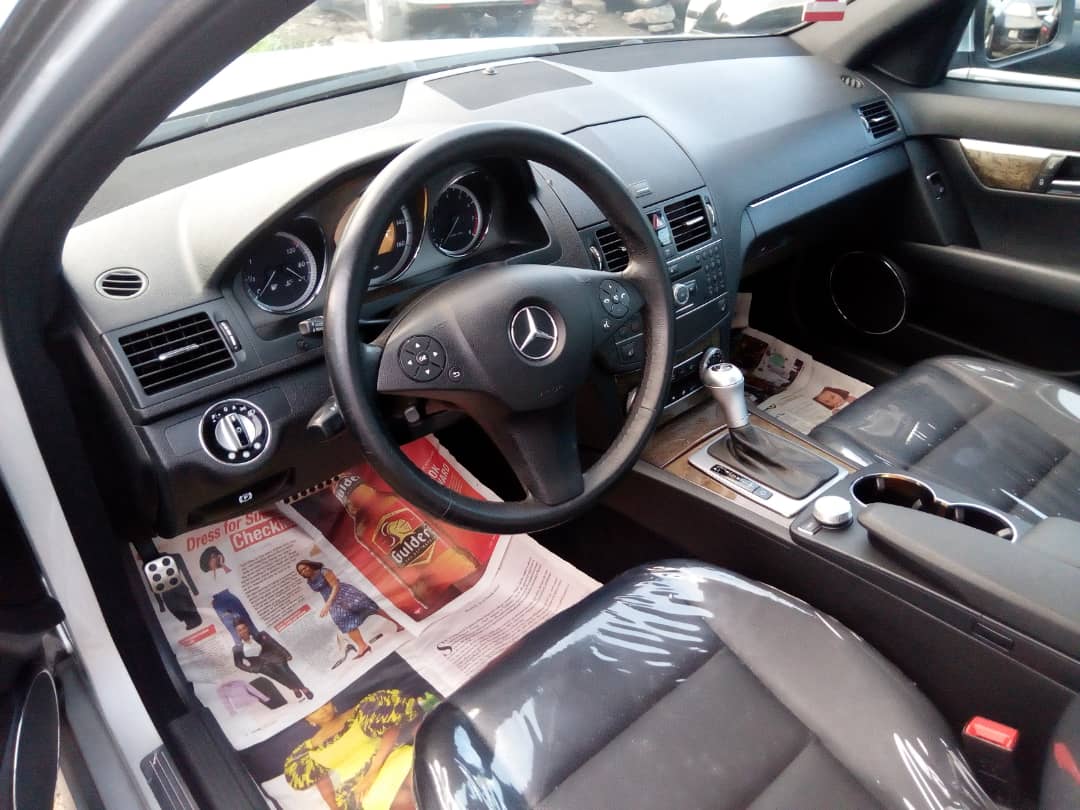 Buy 2009 foreign-used Mercedes-benz C Lagos