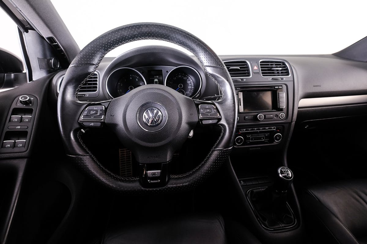 Buy 2012 foreign-used Volkswagen Golf Lagos