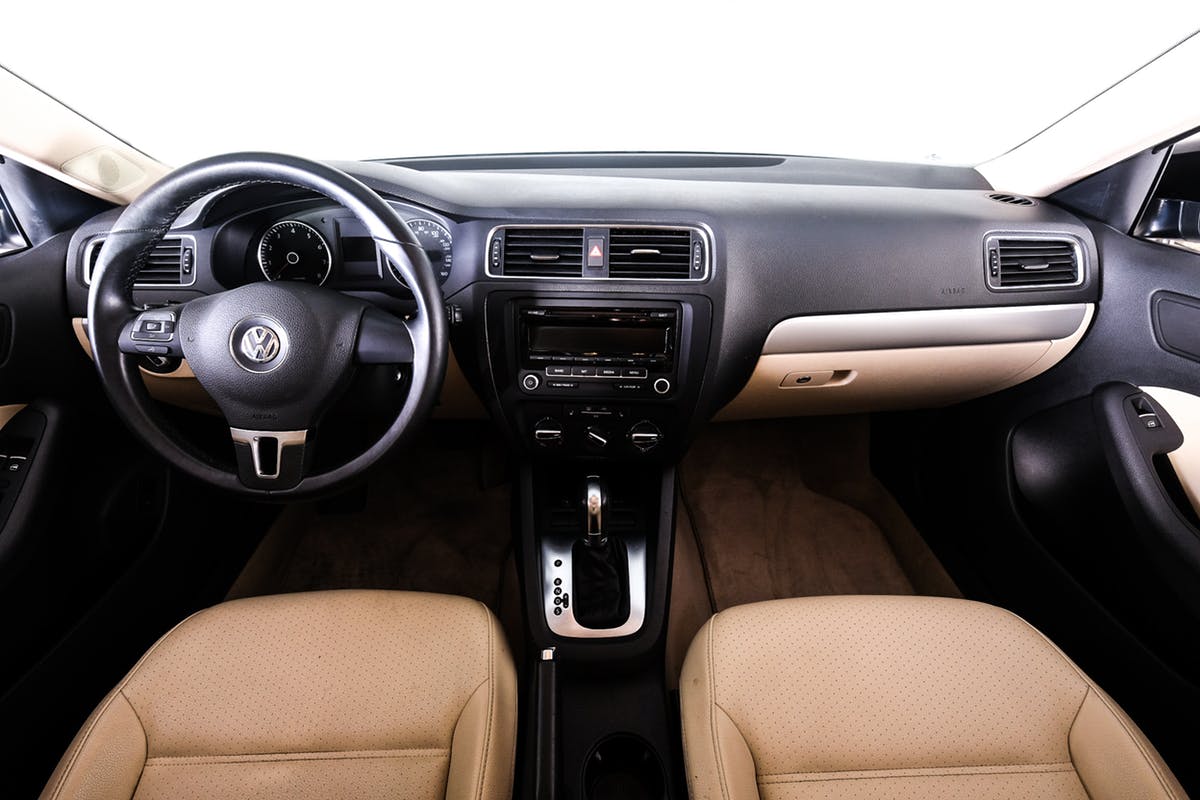 Buy 2013 foreign-used Volkswagen Jetta Lagos