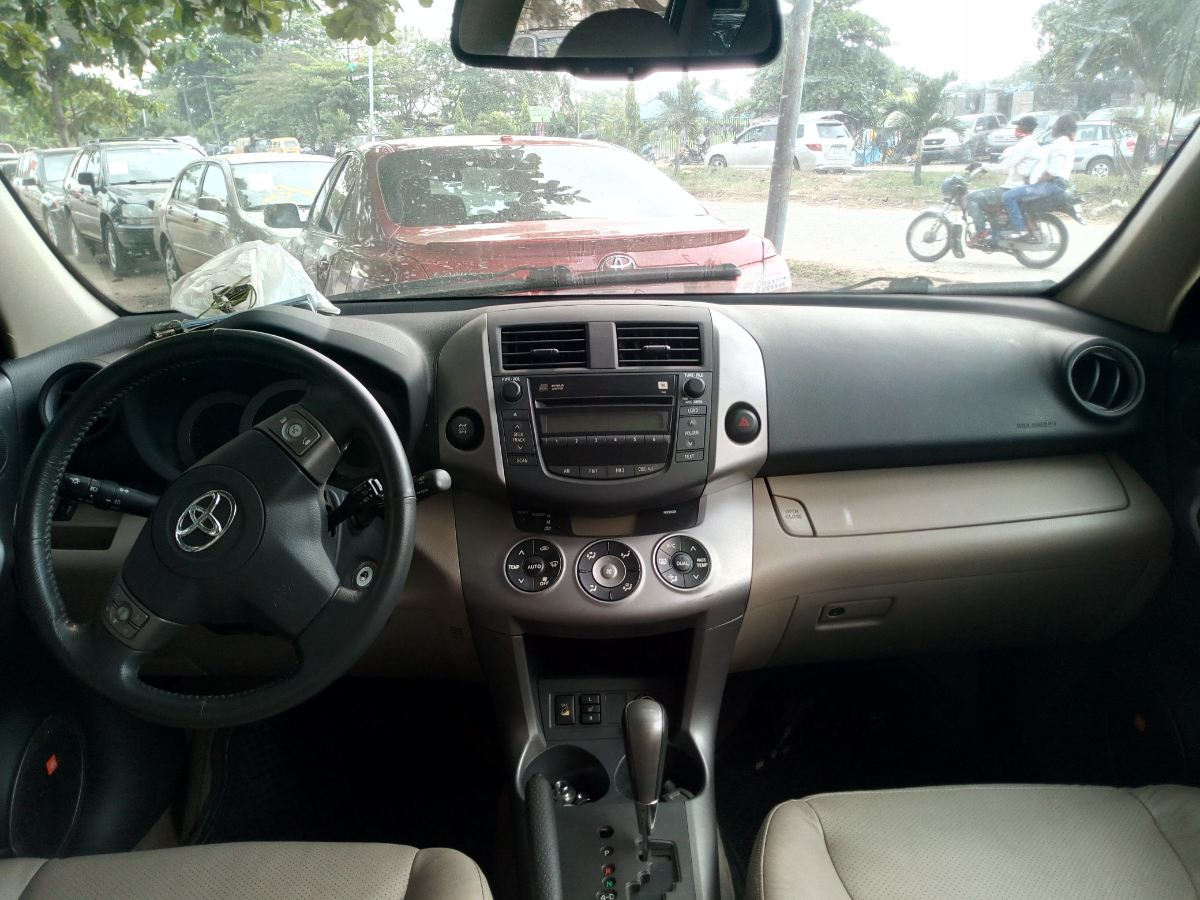 Buy 2007 foreign-used Toyota RAV4 Lagos