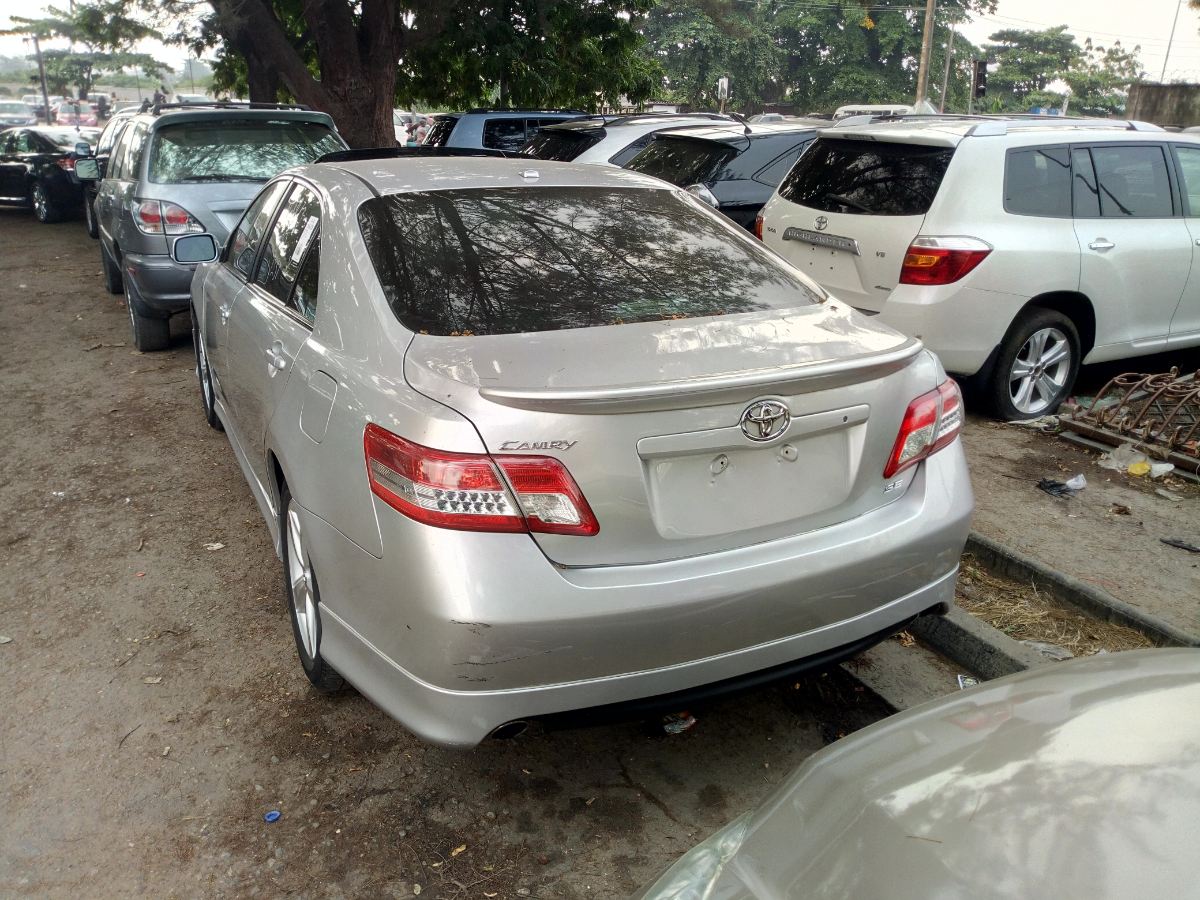 Buy 2011 foreign-used Toyota Camry Lagos