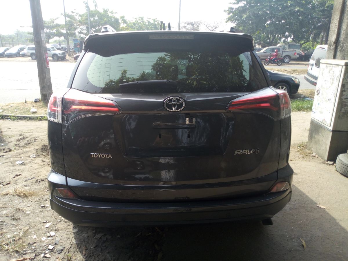 Buy 2018 foreign-used Toyota RAV4 Lagos