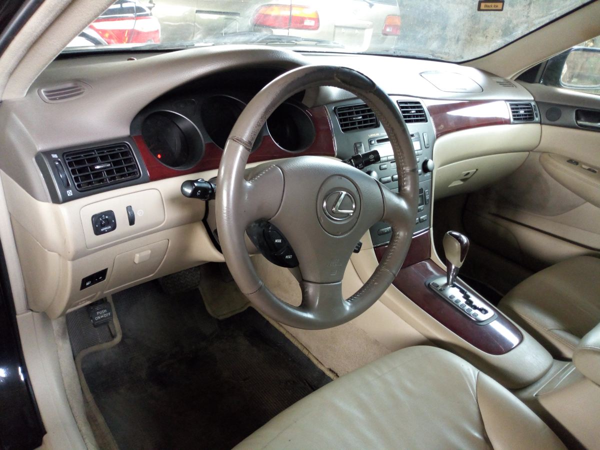 Buy 2004 foreign-used Lexus ES Lagos