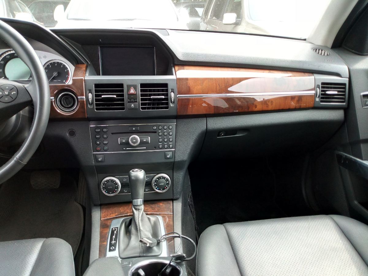 Buy 2012 foreign-used Mercedes-benz GLK Lagos