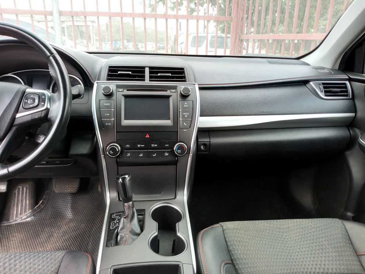 Buy 2015 foreign-used Toyota Camry Lagos