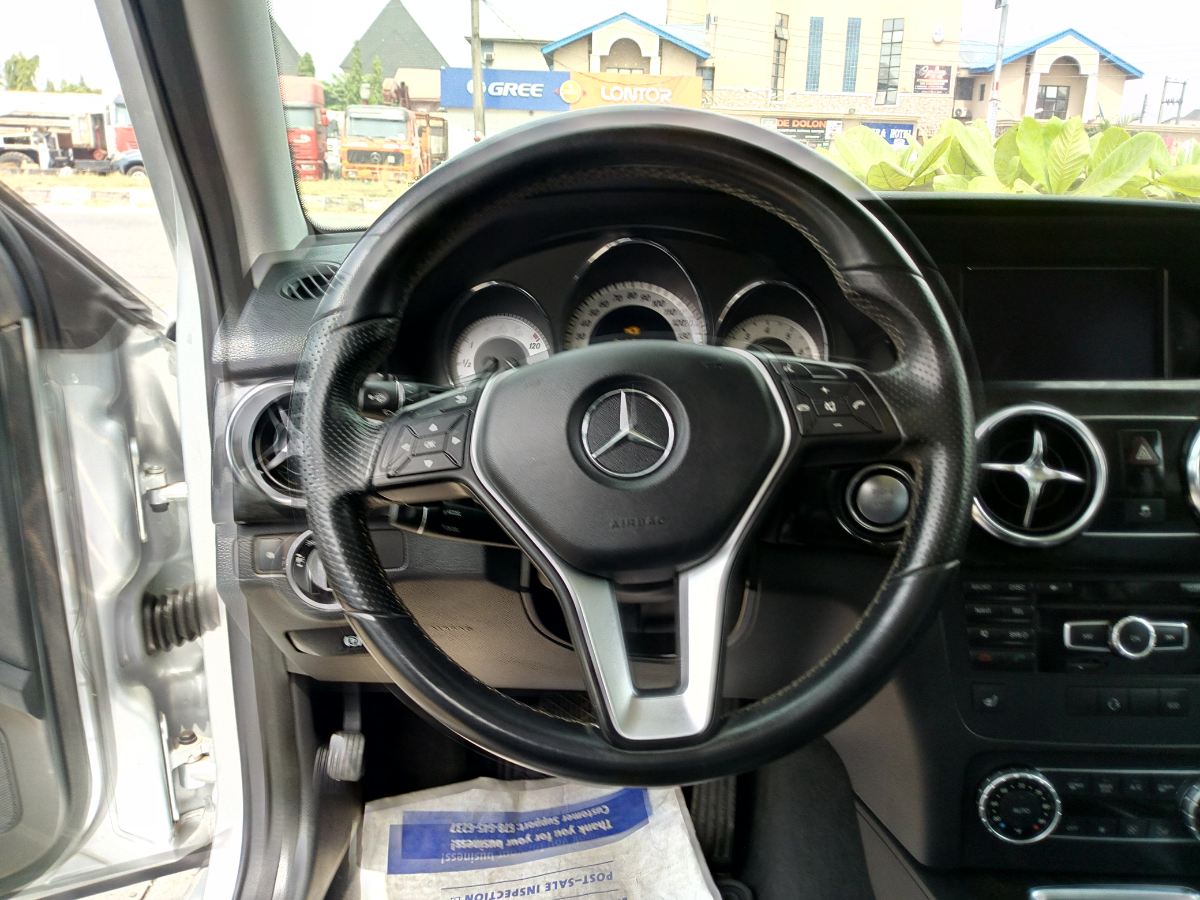 Buy 2013 foreign-used Mercedes-benz GLK Lagos