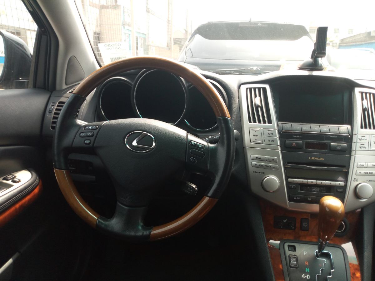 Buy 2007 foreign-used Lexus RX Lagos