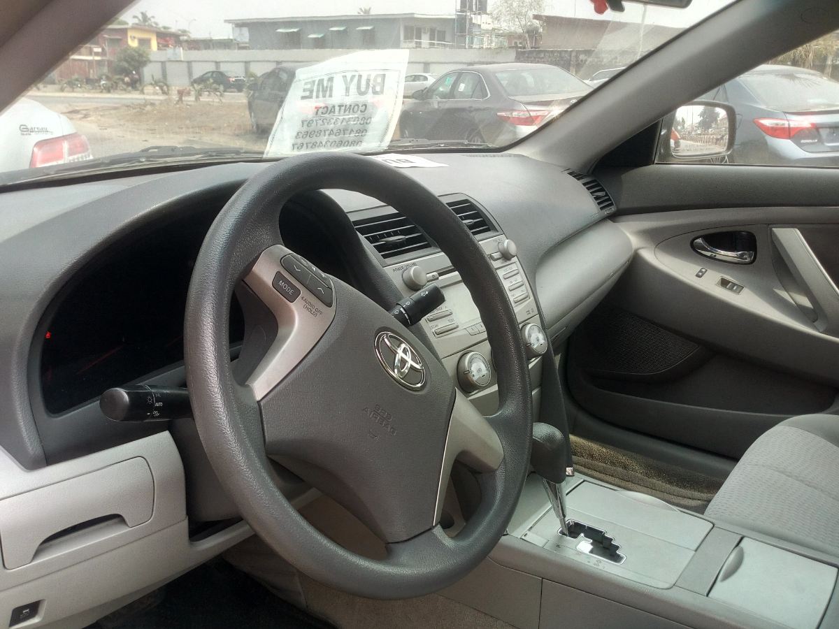 Buy 2016 foreign-used Toyota Corolla Lagos