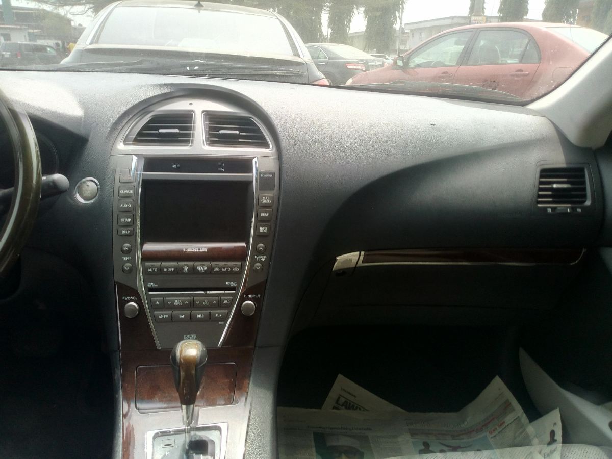 Buy 2010 foreign-used Lexus ES Lagos