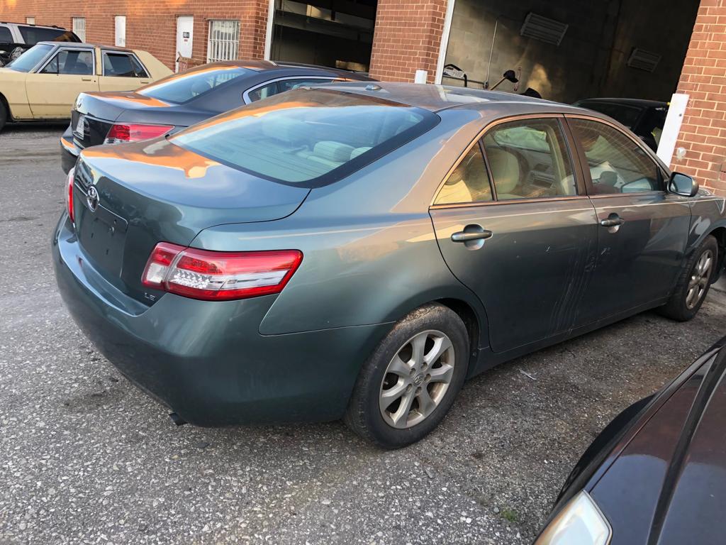 Buy 2011 foreign-used Toyota Camry Lagos