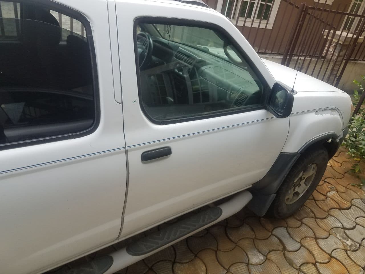 Buy 2000 used Nissan Xterra Lagos