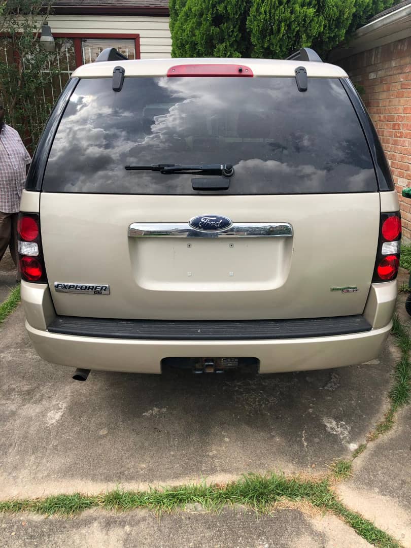 Buy 2007 foreign-used Ford Explorer Oyo