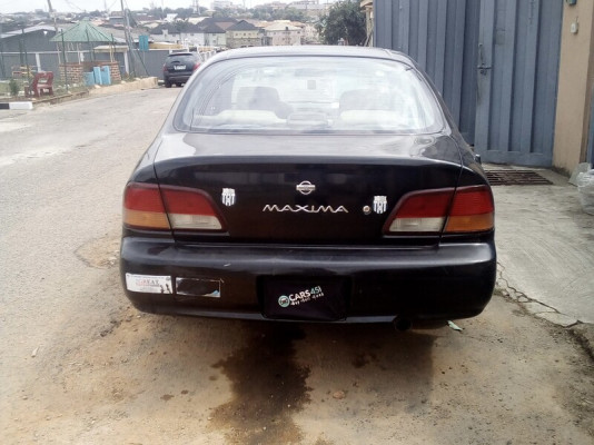 Buy 1999 used Nissan Maxima Lagos