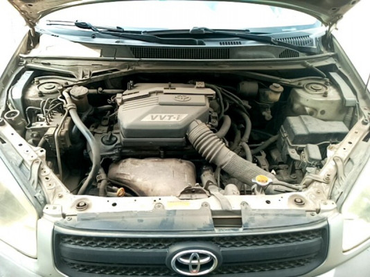Buy 2004 used Toyota Rav4 Lagos